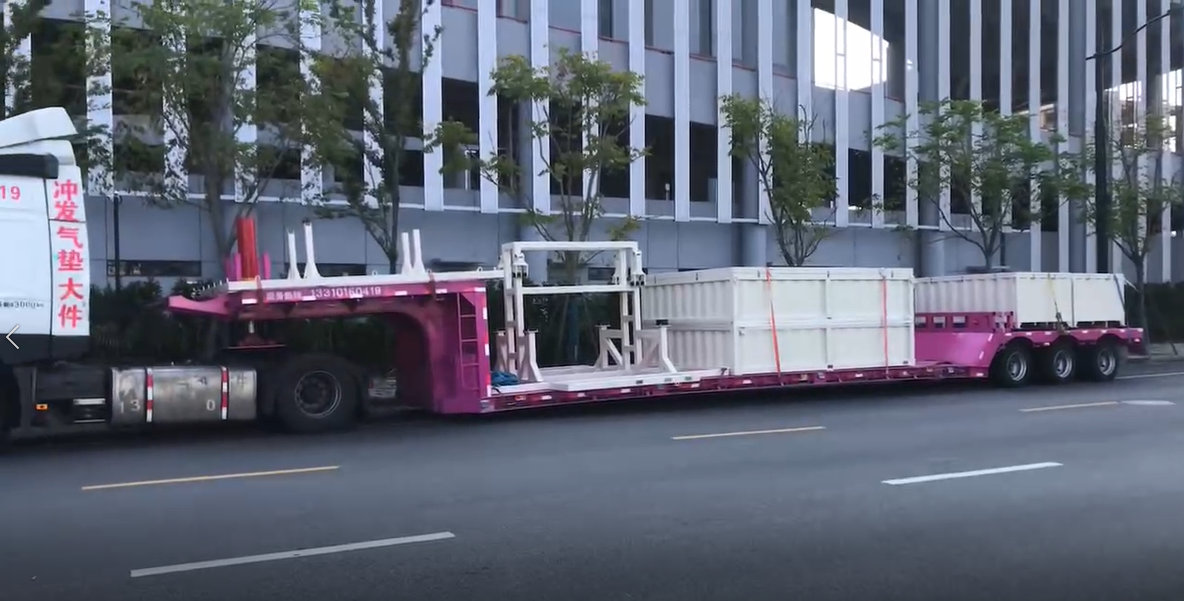U板气垫车